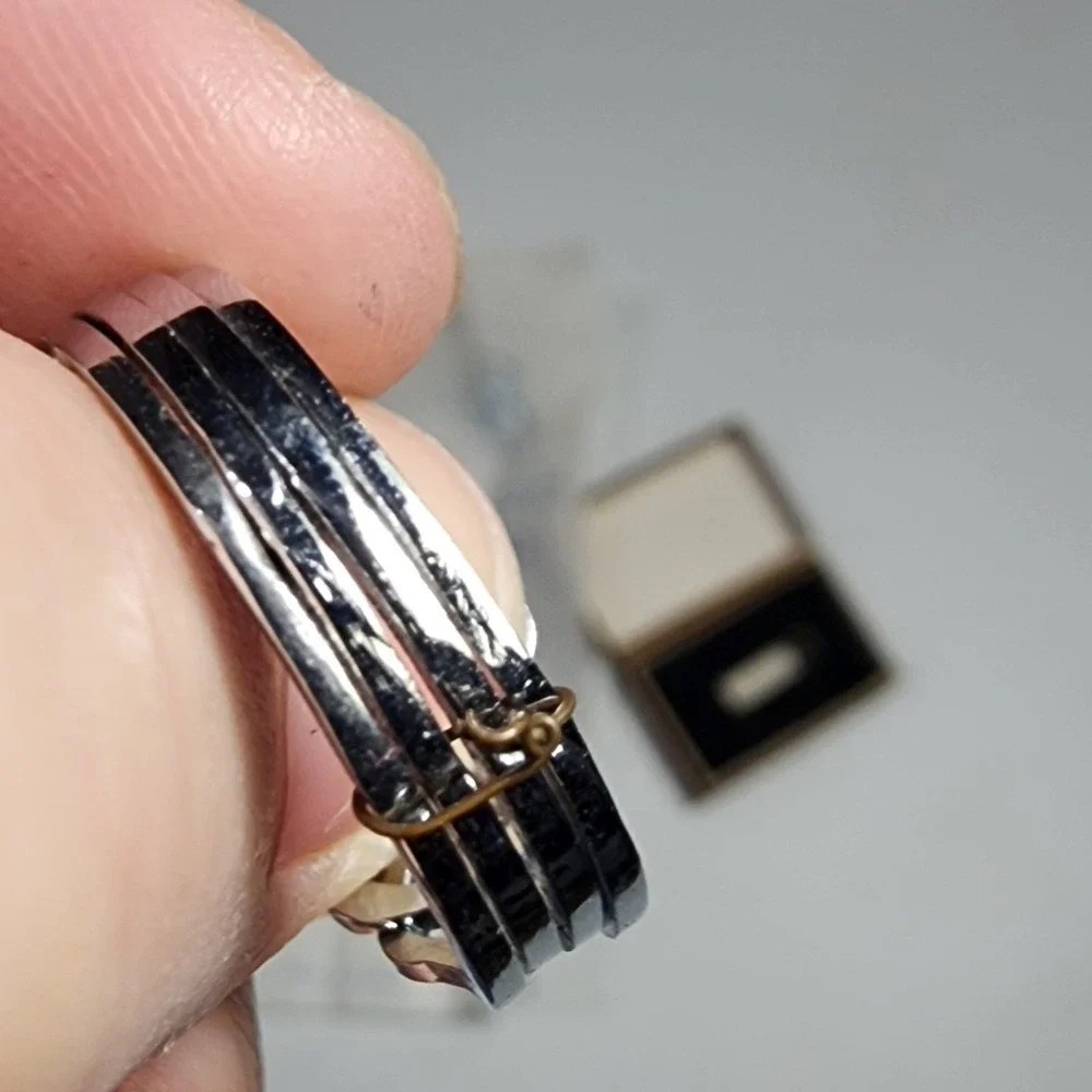 VTG Puzzle Ring Made in Japan Silver Tone 4 Band Interlocking Novelty with Box